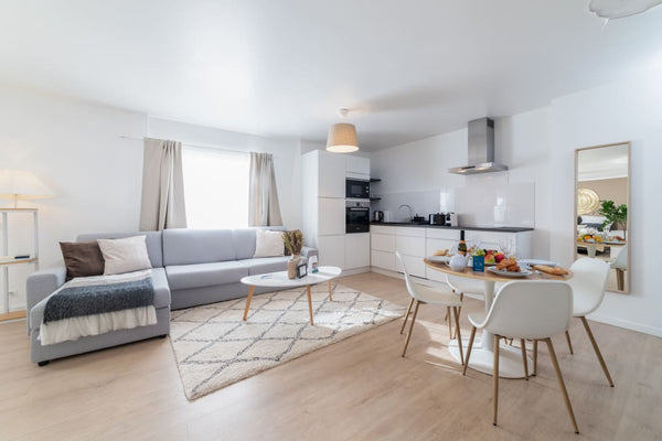 This lovely studio apartment is filled with natural light. Recently renovated, o Brussels, Belgium Sweet Inn |  Design studio Apt. by the EU Quarter Entire rental unit vacation rental 53526964