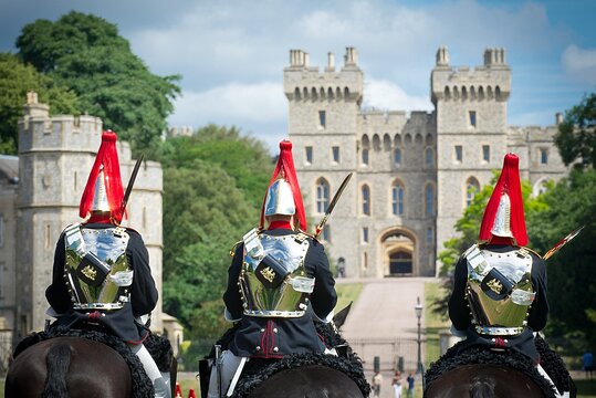 Stonehenge  Windsor Castle  and Bath from London  Private Tours and Travel Guide Europe London CITY London Destination Tour