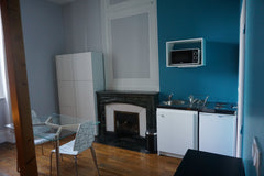 Petit studio 3/4 personnes de 23m² avec mezzanine. <br />Situation : proche gare Lyon, France Studio 3/4 personnes - Part Dieu Entire rental unit vacation rental 23371304