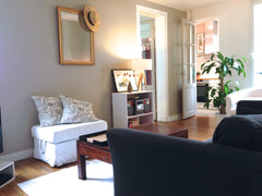 Ideally located near Montmartre 5 minutes walk from SACRE COEUR & 15 minutes fro Paris, France COSY PLACE MONTMARTRE Entire rental unit vacation rental 4762904