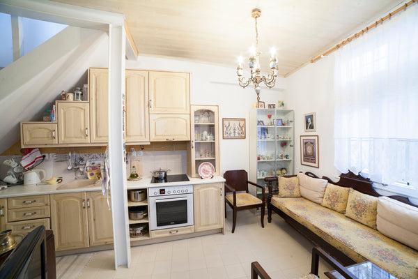 Eleni's house is part of a traditional Venetian edifice. It is located in the ce  Helen's house in the old town of Chania Entire home vacation rental 604252131150005881