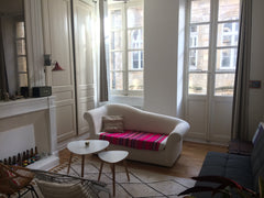 Appartement situé au pied de la place Saint-Michel, en plein coeur du centre his Bordeaux, France Charmant T2 au coeur de Bordeaux Entire rental unit vacation rental 21186913