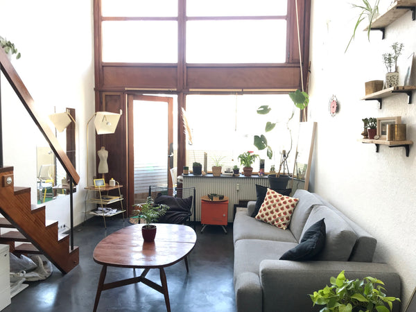 Immeuble  d'inspiration Le Corbusier classé partimoine XXe s. , quartier Saint L Lyon, France Duplex d'inspiration Le  Corbusier de 50m2 Entire rental unit vacation rental 39947164