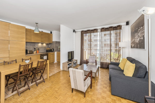 Welcome to my apartment!<br /><br />It is located on the 4 th floor with elevato  Spacious flat for 4p with balcony - Nation Entire rental unit vacation rental 21086324