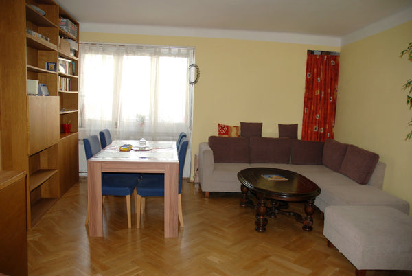 You reserve the whole 3 rooms flat, suitable for group of up to 7 people.<br />J Prague, Czechia Walk to Prague Castle / centre, 3rooms apt Entire rental unit vacation rental 4912711