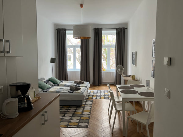 Keep it simple at this peaceful and centrally-located place. Surrounded by local Vienna, Austria Walk your way around central Vienna starting here Entire rental unit vacation rental 593305465420639648