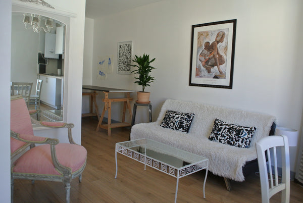 Appartement 2 pièces traversant de 36 m2, complètement rénové. Quartier calme, r Taillan-Médoc, France Appartement T2 Bordeaux au calme à 10 mn du centre Entire rental unit vacation rental 44643002