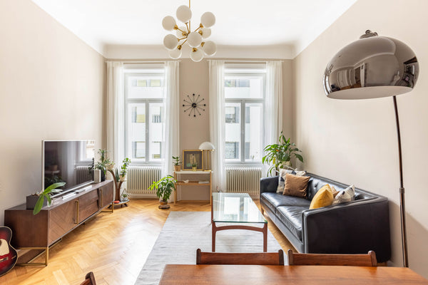 96m2 on the 2. floor, consisting of 2 bedrooms (beds 160cm), 1 living room, bath Vienna, Austria Your flat to feel home in Vienna Entire rental unit vacation rental 11517585