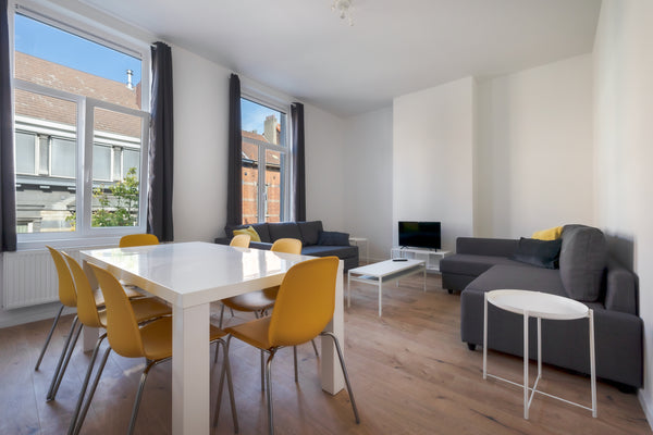 This stylish place to stay is perfect for group trips.<br /><br />This two-bedro Brussels, Belgium Duplex 2 bedroom apt in St Gillis area Entire rental unit vacation rental 694412955721750616
