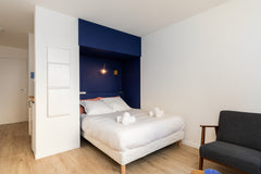 This apartment will charm you with its cozy atmosphere: modern decoration, very  Lyon, France Dify Eugène - Part Dieu Entire rental unit vacation rental 620104725681659040