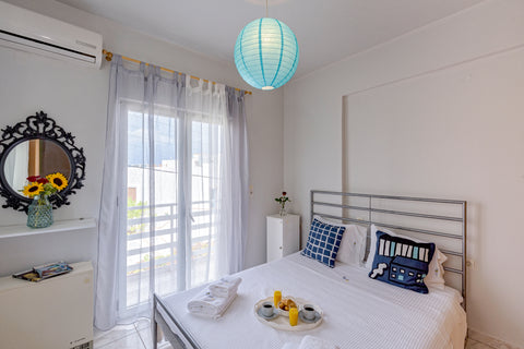 Alisahni Home 1  consists of a double-bed bedroom and a LCD TV, an equipped kitc Gerakas, Greece Alisahni Home 1 Only 70 meters from the beach Entire rental unit vacation rental 31815027