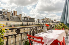 A very large room with real bed 160cm that can be divided in two, with private b Paris, France NICE VIEW IN THE MARAIS  top floor Private room in rental unit vacation rental 289647