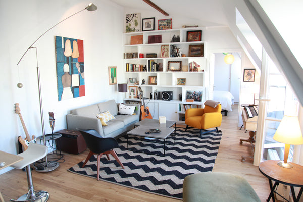 This apartment is great for your stay in Paris! It's located in the middle of th Paris, France Modern apartment with balcony nearby the Louvre Entire rental unit vacation rental 9541816