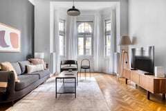 Discover the best of Vienna, with this one-bedroom 14th district - Penzing apart Vienna, Austria Penzing 1BR w/ Elevator at U3 Hütteldorfer Entire rental unit vacation rental 658572517525579846