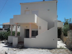 Ground-floor apartment in a quaint neighborhood with 2 bedrooms and an open-plan Chania, Greece Villa Pezoula Plaka Entire rental unit vacation rental 18851166