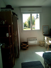 Chambre privé dans une colocation (2 pers), un lit double 140, petit bureau. La   Chambre dans maison Private room in home vacation rental 33677281