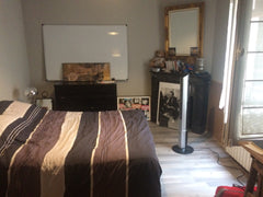 Situé dans le quartier très animé des Batignolles, ce petit appartement (35m2) s Paris, France Appartement au calme à Batignolles Entire rental unit vacation rental 19782320