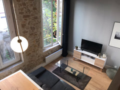 Tres jolie appartement type canut ( plafond à la française et mur en pierre )  q Lyon, France Bel appartement dans les pentes de la croix rousse Entire rental unit vacation rental 39599884