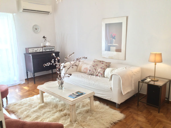 A unique & tasteful flat just opposite the US Embassy! Located conveniently in o Lisbon, Lisbon, Portugal C4: Greek Shabby Chic Entire rental unit vacation rental 12837757