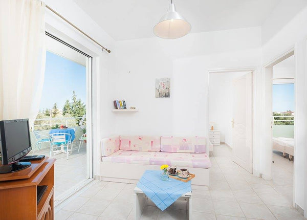 The flat is completely equipped. It has more than two bedrooms, a spacious kitch Düsseldorf, Germany Family Apartment Afantou Beach Entire loft vacation rental 9824453