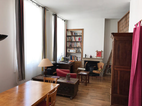 Au coeur des pentes de la Croix-Rousse, venez profiter de Lyon, dans ce bel appa Lyon, France Bel appartement sur les pentes de la Croix-Rousse Entire rental unit vacation rental 21470115