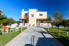 VILLA ALBION was created by a local cretan family,lying in the heart of western   VILLA ALBION UNLOCK YOUR SENSES  IN CRETE Entire villa vacation rental 581658384470400708