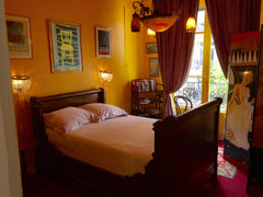 Belle chambre dans appartement au charme très parisien doté d'une ambiance artis  Une ambiance parisienne pleine de charme... Private room in rental unit vacation rental 20544527