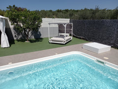 A great 1 bedroom studio with amazing & spacious outdoor garden & free parking.  Athens, Greece GR-01. Lemon Tree boutique apts. Private POOL Entire rental unit vacation rental 35399257