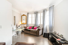 This charming, quiet, and spacious apartment, in the hip 7th district of Paris.  Paris, France Chic Paris 7th, Rue Cler, Eiffel Tower 5 mn walk Entire rental unit vacation rental 1061424