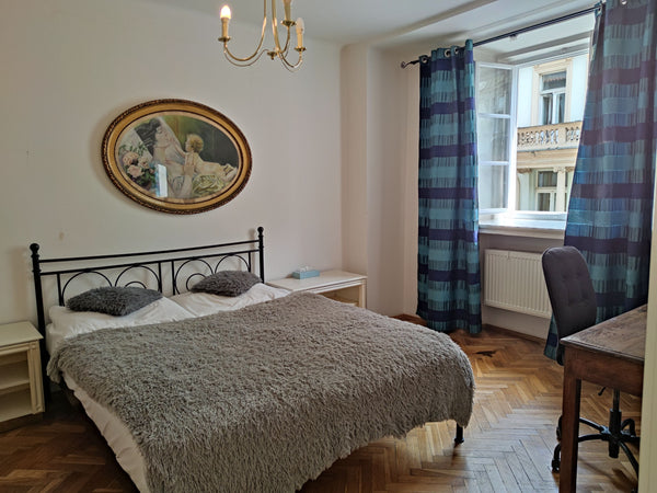 The apartment is situated 1 min. from the Old Town Square / Astronomical Clock i Prague, Czechia Fully equipped home near Old Town Square Entire rental unit vacation rental 649354814892466427