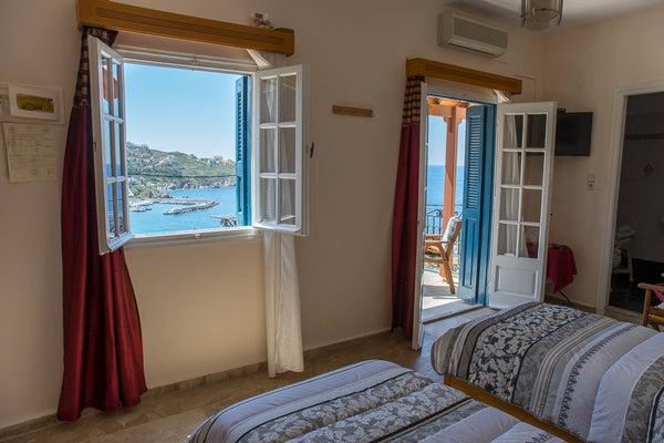 Romantic large studio on the upper floor with fantastic seaview and romantic sun Greece Myrties, Romantic studio with seaview and sunset Private room in rental unit vacation rental 6728810