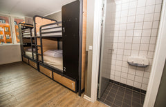 The perfect room for you and your crew.<br /><br />- 2 bunks – 4 beds<br />- Pri Denmark Generator - Private 4 bed Room Private room in hostel vacation rental 36791627