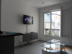 Pretty studio, renovated ....<br /><br /><b>The space</b><br />For 2 people, nic Paris, France Beau Studio Paris reffet à neuf Entire rental unit vacation rental 1453631