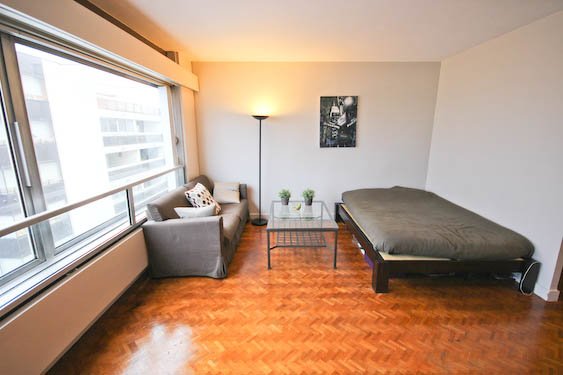 Je vous propose une chambre d'une belle surface en plein Paris, proche de la Tou Lyon, France Belle chambre en plein Paris Entire rental unit vacation rental 7127612