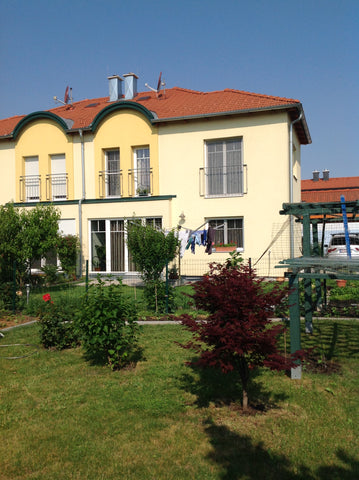 A new two story house with more than 600 m2 garden in a very quiet and green sur Vienna, Austria New house; only 30 minutes from Vienna Centre Entire home vacation rental 20025417