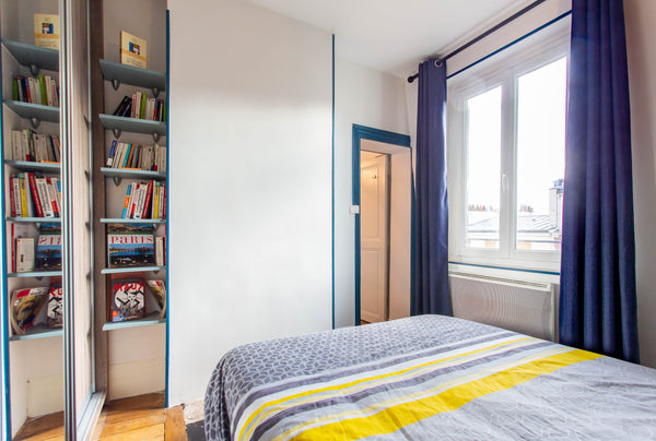 Petit appartement avec chambre séparée, refait récemment à neuf.<br /><br />Une  Paris, France Buttes Chaumont ; cosy flat with separate bedroom Entire rental unit vacation rental 29044665