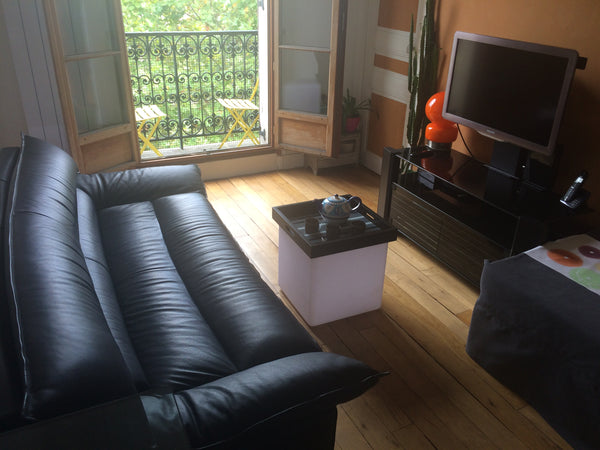 Welcome to Paris! 5 mins walk from Alésia Station (Line 4, 10 mins to Saint-Mich Paris, France Luminous Cosy 35m² with balcony at 5min from metro Entire rental unit vacation rental 20267037