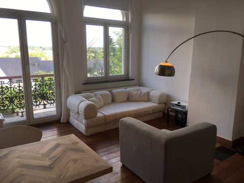 Bel appartement lumineux, avec vue dégagée, situé dans un quartier calme et vert Forest, Belgium Bel appartement en hauteur, en zone calme et verte Entire rental unit vacation rental 35696449