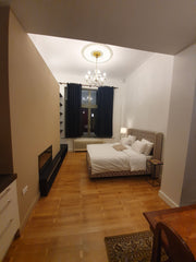 une appartement de deux chambres ouvertes style lofts la cuisineen bas de bâtime Brussels, Belgium Appartement  à 15 min de centre Entire serviced apartment vacation rental 591143920148097770