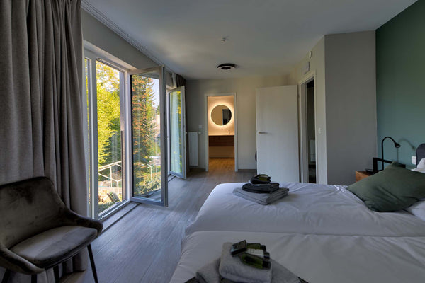 Our comfortably and modern decorated rooms and their private bathrooms<br />our   B&B ROOM 3 LIMIT OF BRUSSELS GARDEN VIEW Private room in bed and breakfast vacation rental 54325507