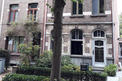 This CHARMING townhouse located in a green area, is ideal for a week to a mid te Mortsel, Belgium Charming TOWNHOUSE with garden near ANTWERP Entire townhouse vacation rental 36349405