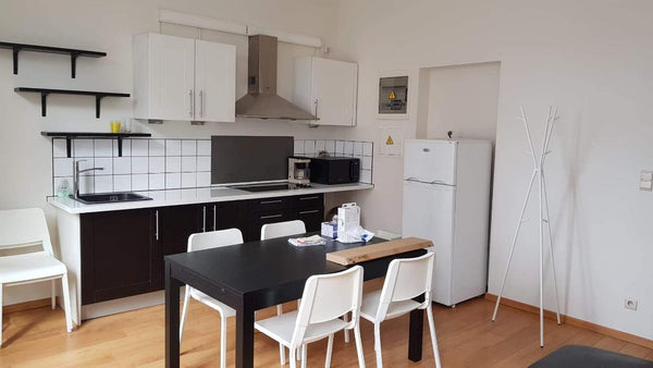 Triplex spacieux en face de Tour et Taxis à 2 pas du centre de Bruxelles<br /><b Brussels, Belgium Lumineux triplex à 2 pas du centre de Bruxelles Entire rental unit vacation rental 36617040