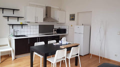 Triplex spacieux en face de Tour et Taxis à 2 pas du centre de Bruxelles<br /><b Brussels, Belgium Lumineux triplex à 2 pas du centre de Bruxelles Entire rental unit vacation rental 36617040