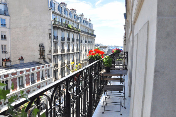 Perfectly situated at the entrance of the Abbesses village and Montmartre hill,  Paris, France Beautiful Montmartre appartment with balcony: SALE Entire rental unit vacation rental 14269967