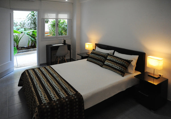 Quiet artistic apartment with outdoor garden with greenery and flowers. The apar New York, New York, United States Quiet Artistic Apartment in the heart of Athens Entire rental unit vacation rental 20042220
