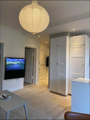 En skøn 3-værelses lejlighed med altan ned til den hyggelige gård. Der er et sto  Skøn 3-værelses lejlighed på Frederiksberg Entire condo vacation rental 50935212