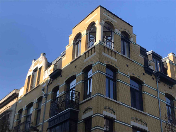 Light, airy and sunny apartment in an authentic building in the middle of fancy  Antwerp, Belgium Genuine, sunny teleworking space Entire rental unit vacation rental 42308673