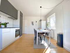 Modern apartment with newly-renovated kitchen and balcony. Easy access via metro Copenhagen, Denmark Modern Flat by Metro & 15 min to City/Airport Entire condo vacation rental 29926399
