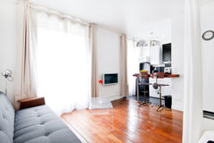 <b>The space</b><br />Cet appartement entièrement rénové, chaleureux et conforta Paris, France Welcome in Paris & Enjoy Montmartre Entire rental unit vacation rental 3206934