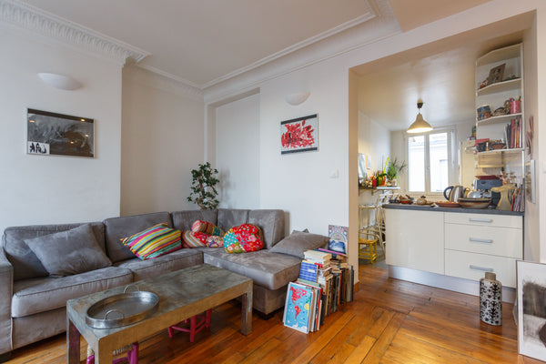 For 4 or 5 persons accommodated for a family with kids, or two adult couples. En Paris, France A very pleasant flat in Montmartre Entire rental unit vacation rental 4347104